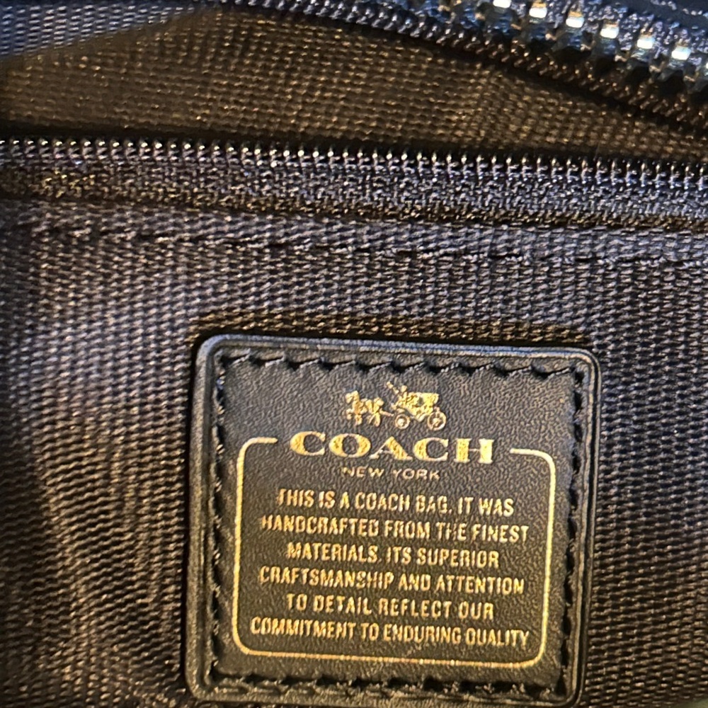 Coach Swagger 47 - Picture 11 of 11